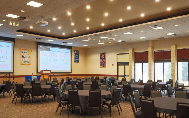 Gateway Hotel and Conference Center at Iowa State University