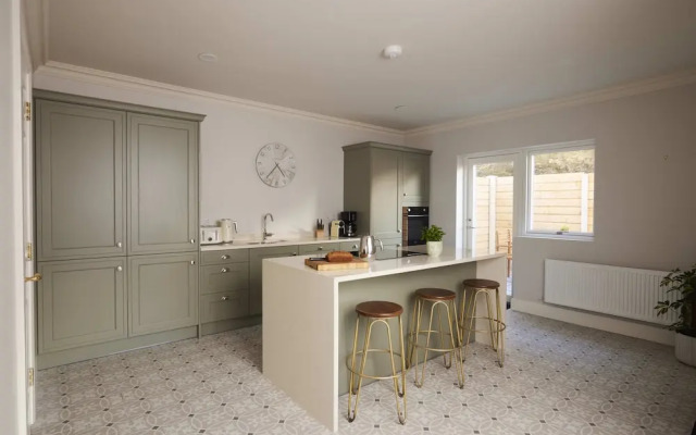 Luxury Lodges in Doolin Village