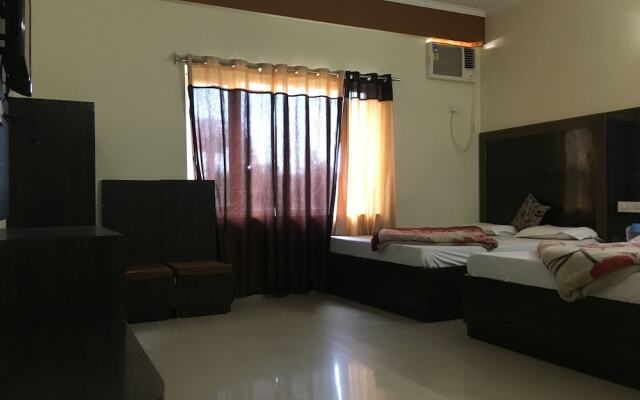 Hotel Jai Mata Di