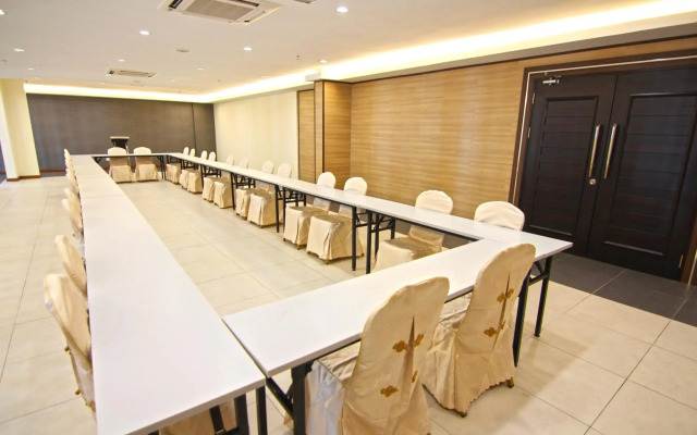 Putatan Platinum Hotel