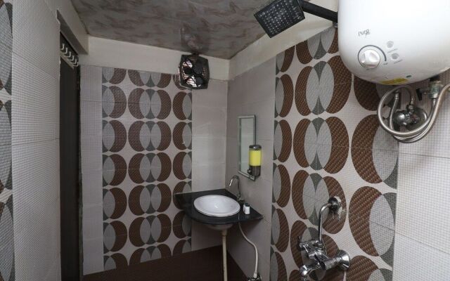 OYO Flagship 30884 Hotel Lr Regency