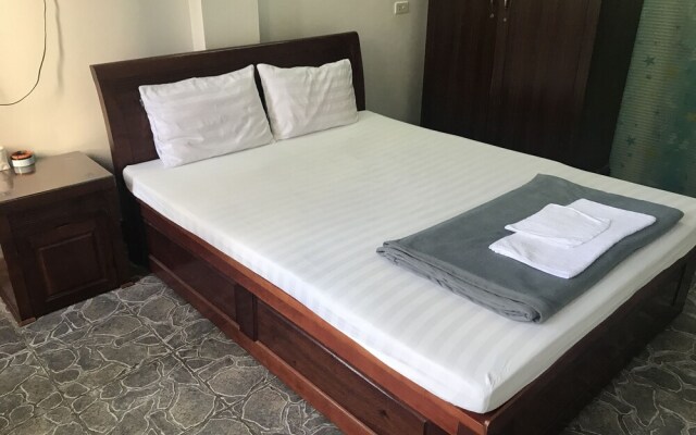 Bich Thuy Motel by OYO Rooms