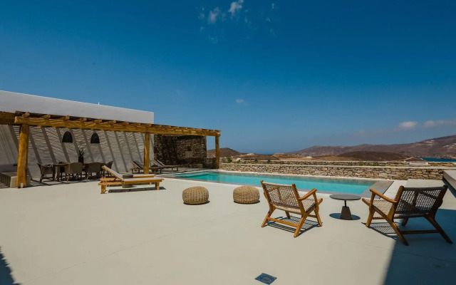Amarelo Suites