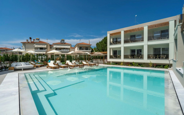 Mirablue Deluxe Residences