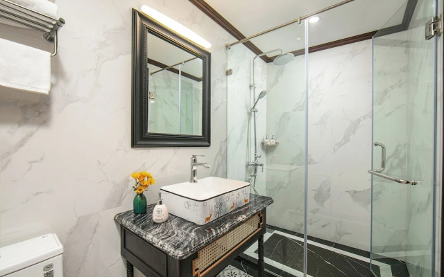 Media Central Hotel & Spa