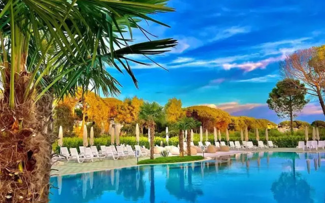 Spacious Apartment by the Beach - Tulipani