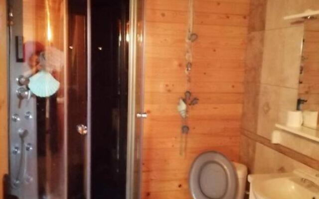 Cabana de lemn Mioveni