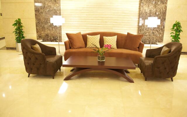 Отель Grand Belle Vue 