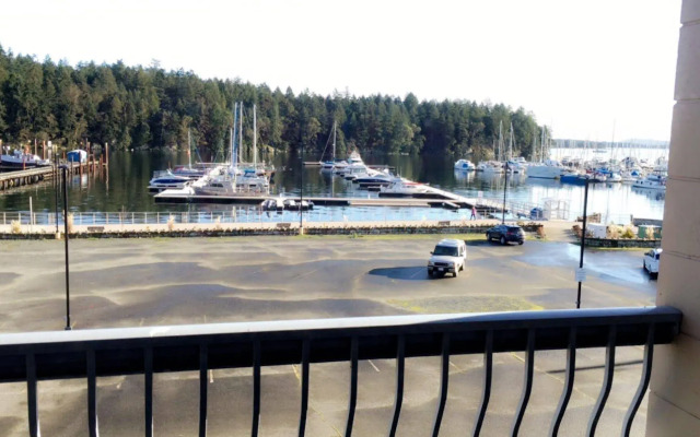 Waterfront Suites and Marina
