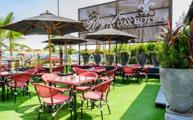 Royal Day Hotel