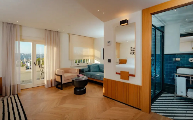 The Gift Hotel