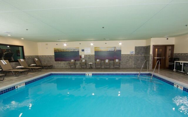 Fairfield Inn & Suites Burlington