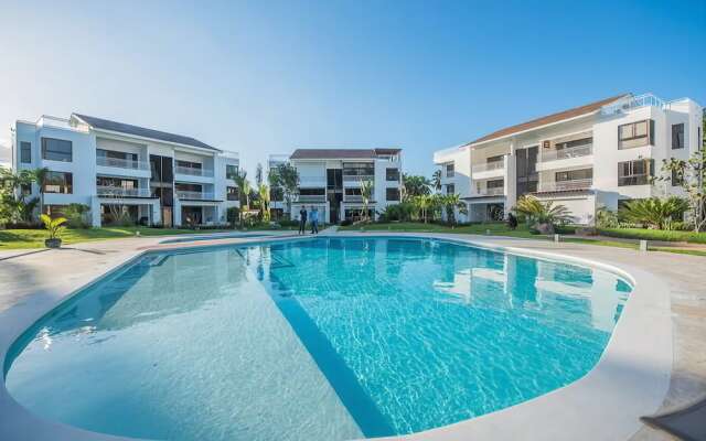 Coson Bay Hotel & Residence