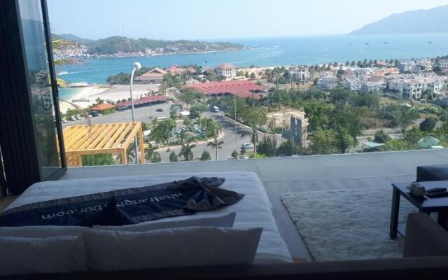 Nha Trang Harbor Apartments & Hotel