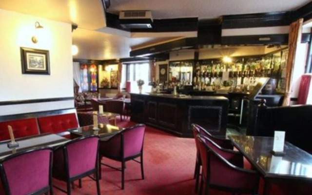 County Hotel