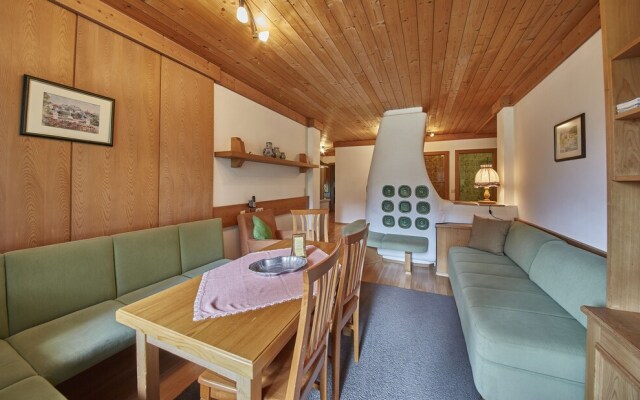 Relaxing Apartment in Hinterglemm near Forest