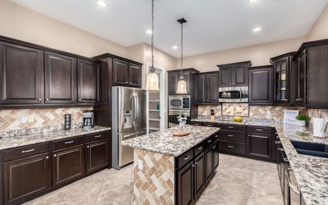 Athena 4 Bedroom Home by RedAwning