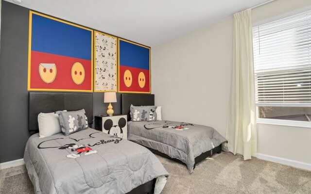 Fabulous 6 Bed Storey Lake Villa Pool & Spa 2145bmd