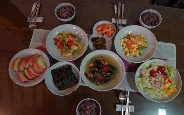 Dowonjeong Healing House