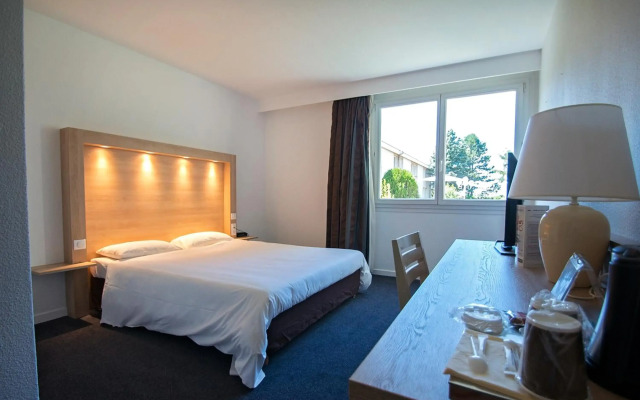 Hotel Kyriad Nemours