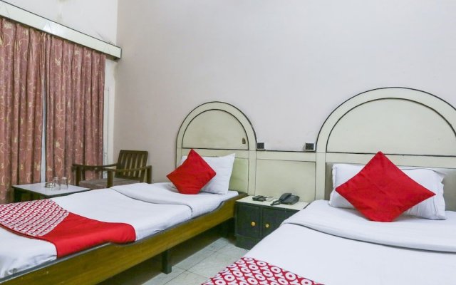 OYO 27783 Hotel Rajmahal Inn