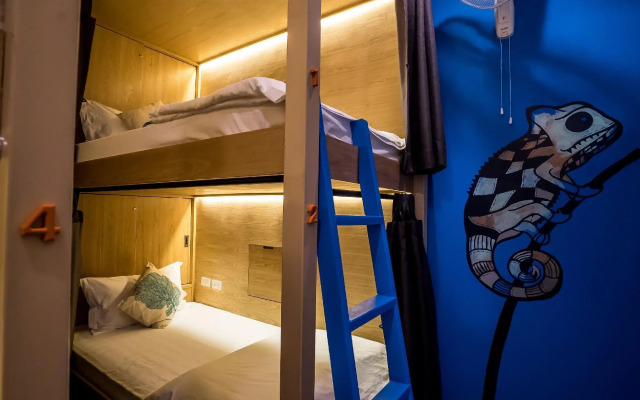 Thalay Cha-am by THA - Hostel