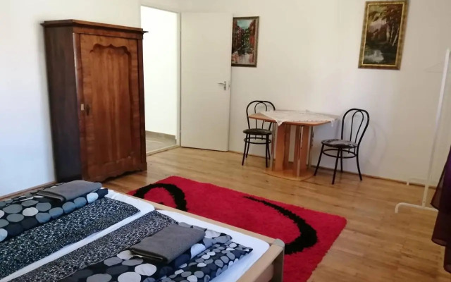 Tarcal Apartman