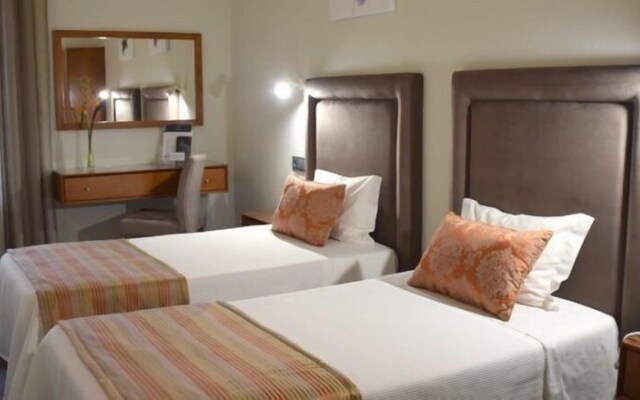 Lusitana Hotel