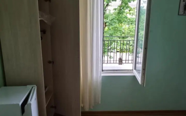 Ninoshvili Street Apartment