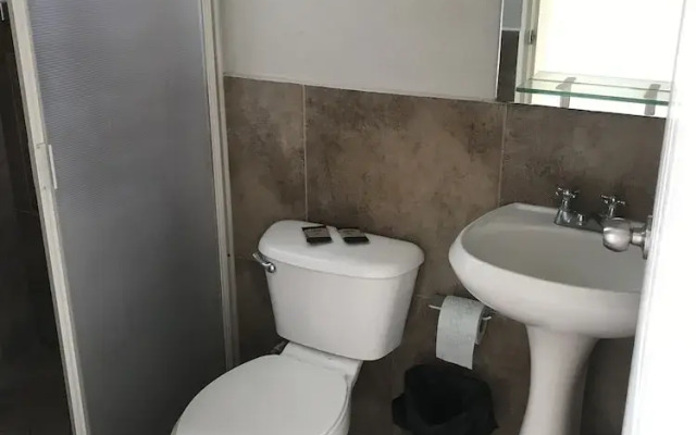 Hotel Montroi City