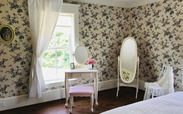 The Gibson House Inn