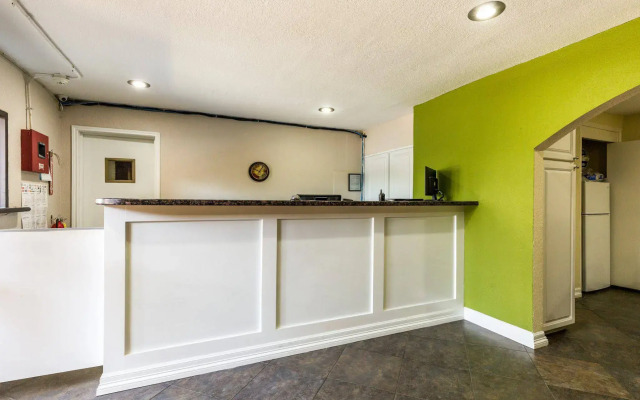 Rodeway Inn & Suites Houston near Medical Center