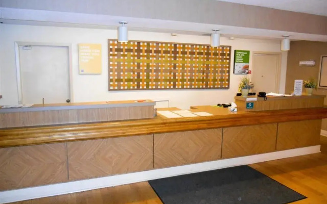 Motel 6