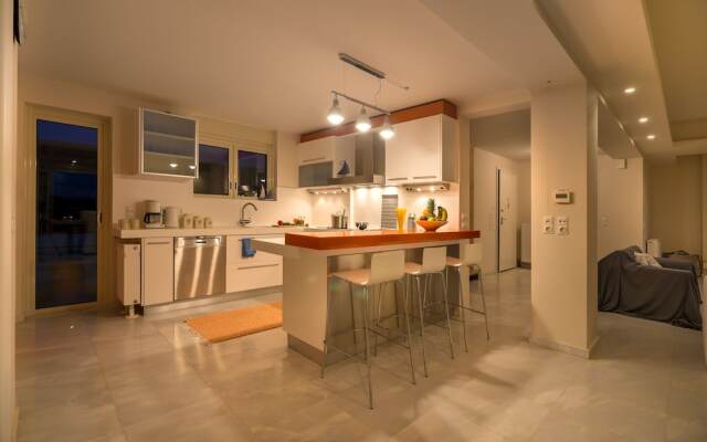 Legrena Beach Villa