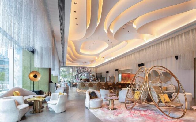 W Chengdu