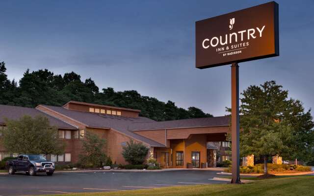 Country Inn & Suites by Radisson, Mishawaka, IN