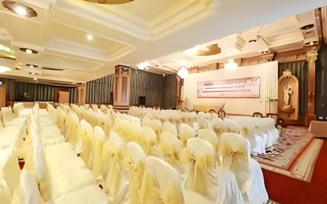 Gajahmada Graha Hotel