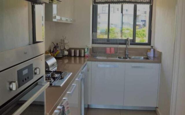 Azuri Apartment with Beach, Pools, Gym, Restaurants, Spa, Boats, kids Corner