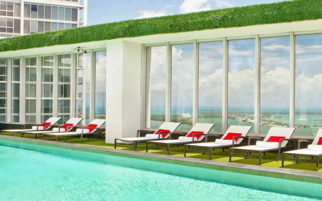 W Miami