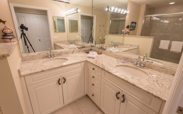 Coastal Sunrise-Sunset Cove Apartment 3