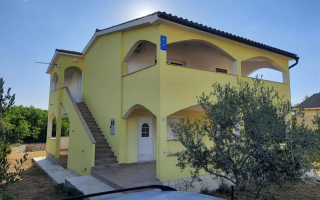 Apartman Tin