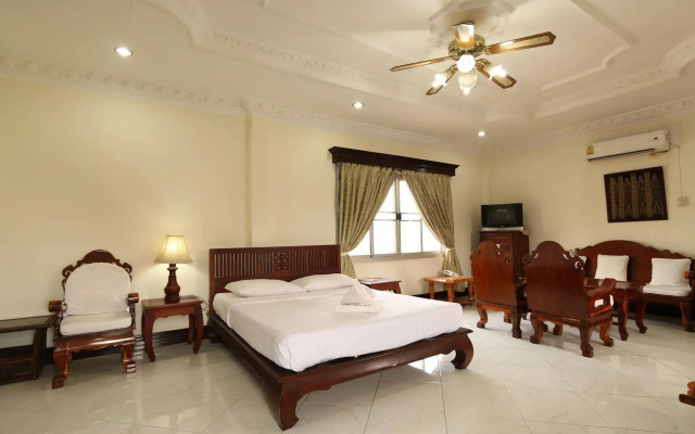 Lalco AR Hotel