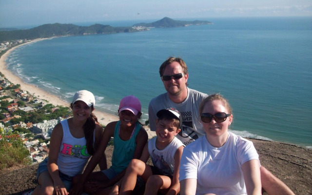 Apto 1 quarto, Centro de Bombinhas, 130 metros da praia.