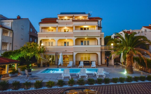 Pool Apartments Tolo