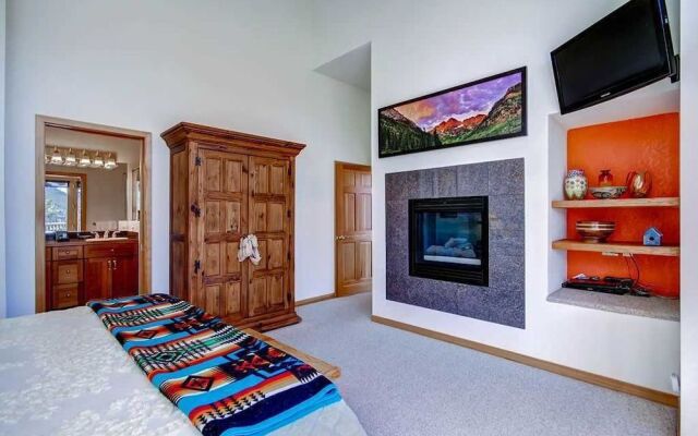 Gold Flake Lodge Main Street By Pinnacle Lodging