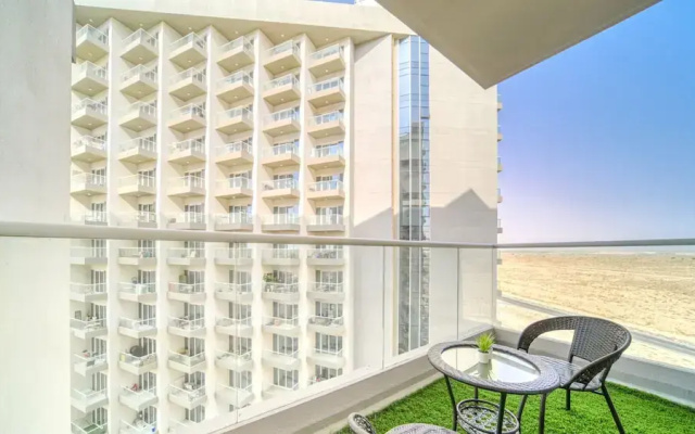 Viridis Living Chic and Spacious 1BR
