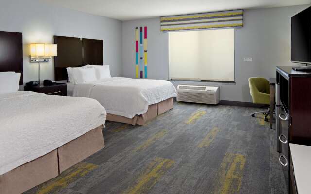 Hampton Inn & Suites Bakersfield/Hwy 58, CA