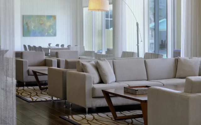 Millennium Lakeview Residence