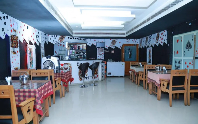 Hotel Kabani International