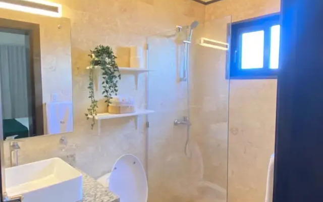 Luxury 5 Bedrooms Villa in Hispañola -sosua